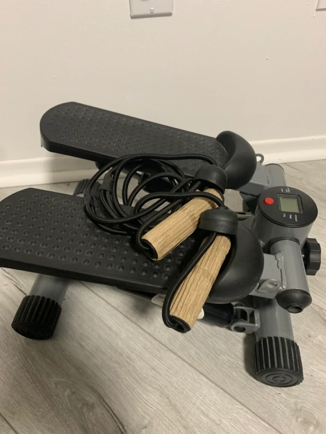 HealthRider Mini Stepper - Exercise Machine image indicator(4)