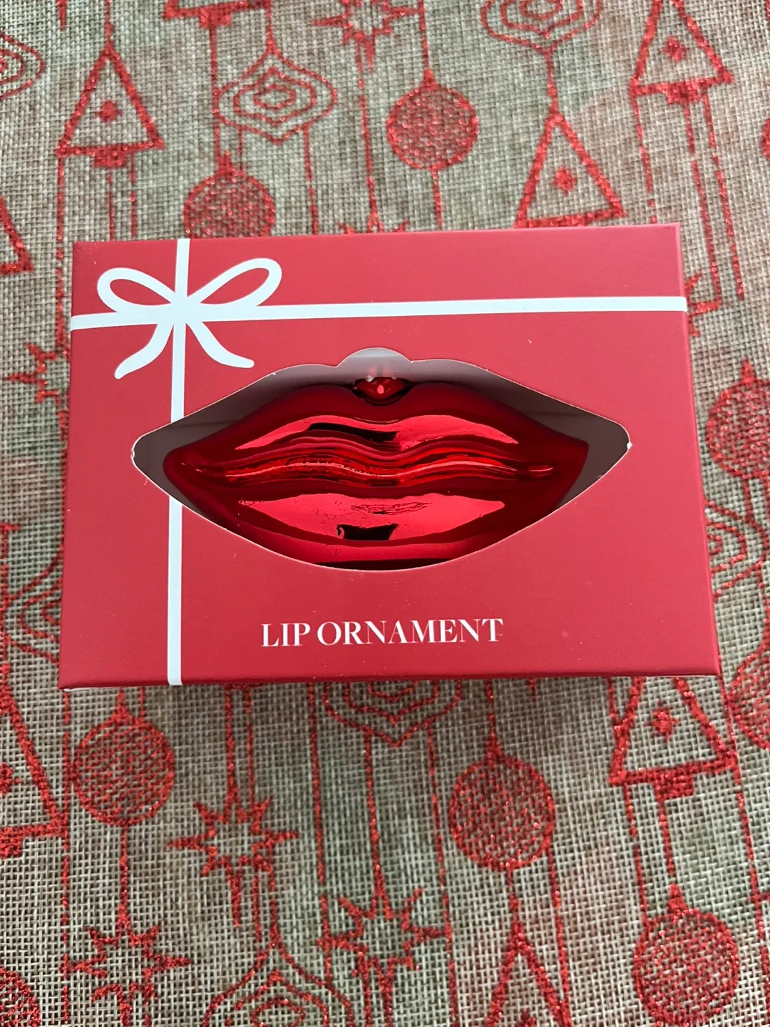 Lip Ornament - Red