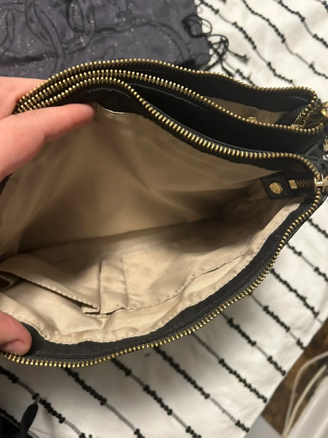 Kipling Black Crossbody Bag image indicator(5)