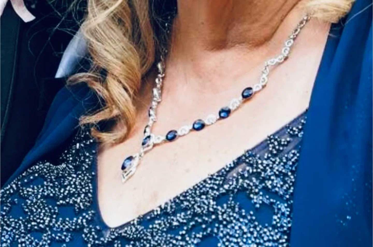 Stunning Royal blue Crystal Necklace Set with Earring