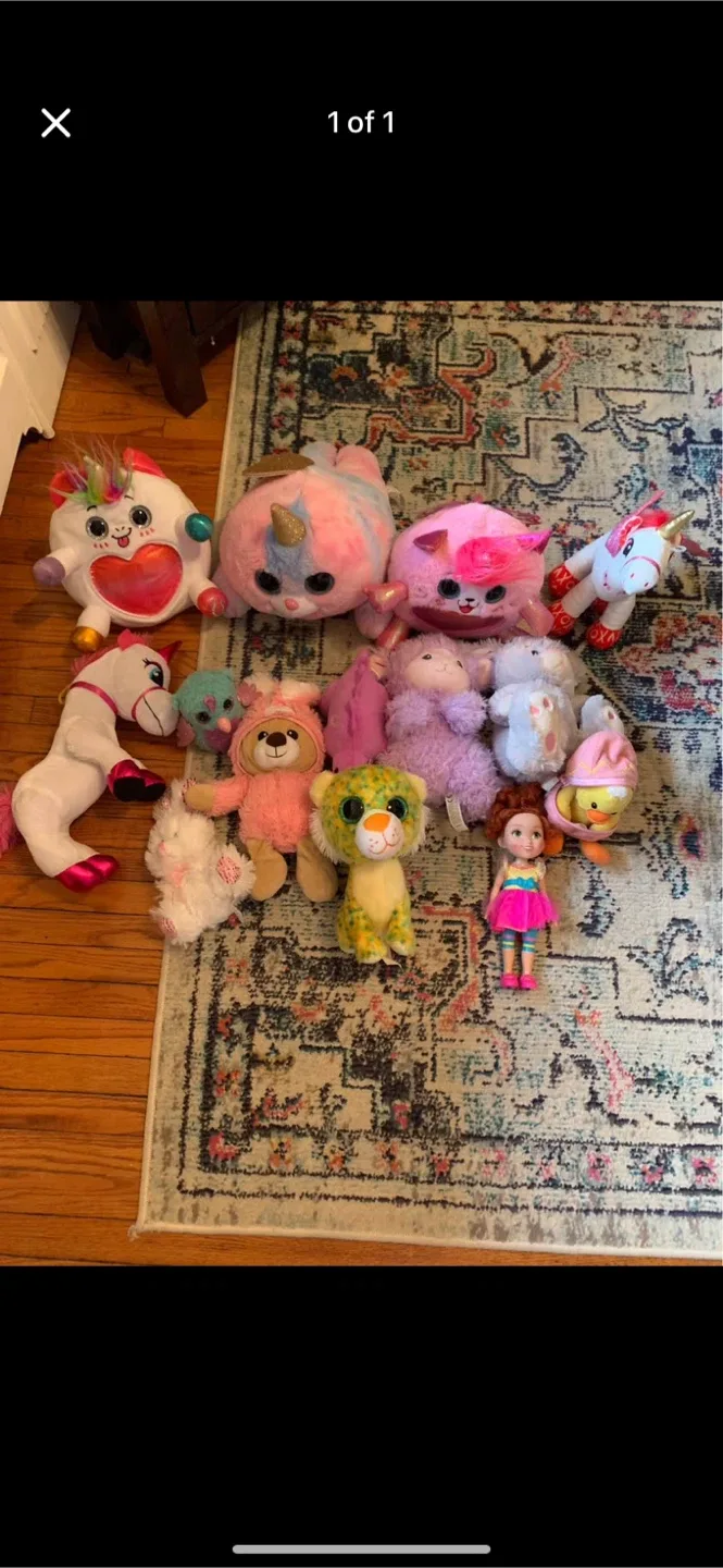Assorted Stuffed Animals (take all)