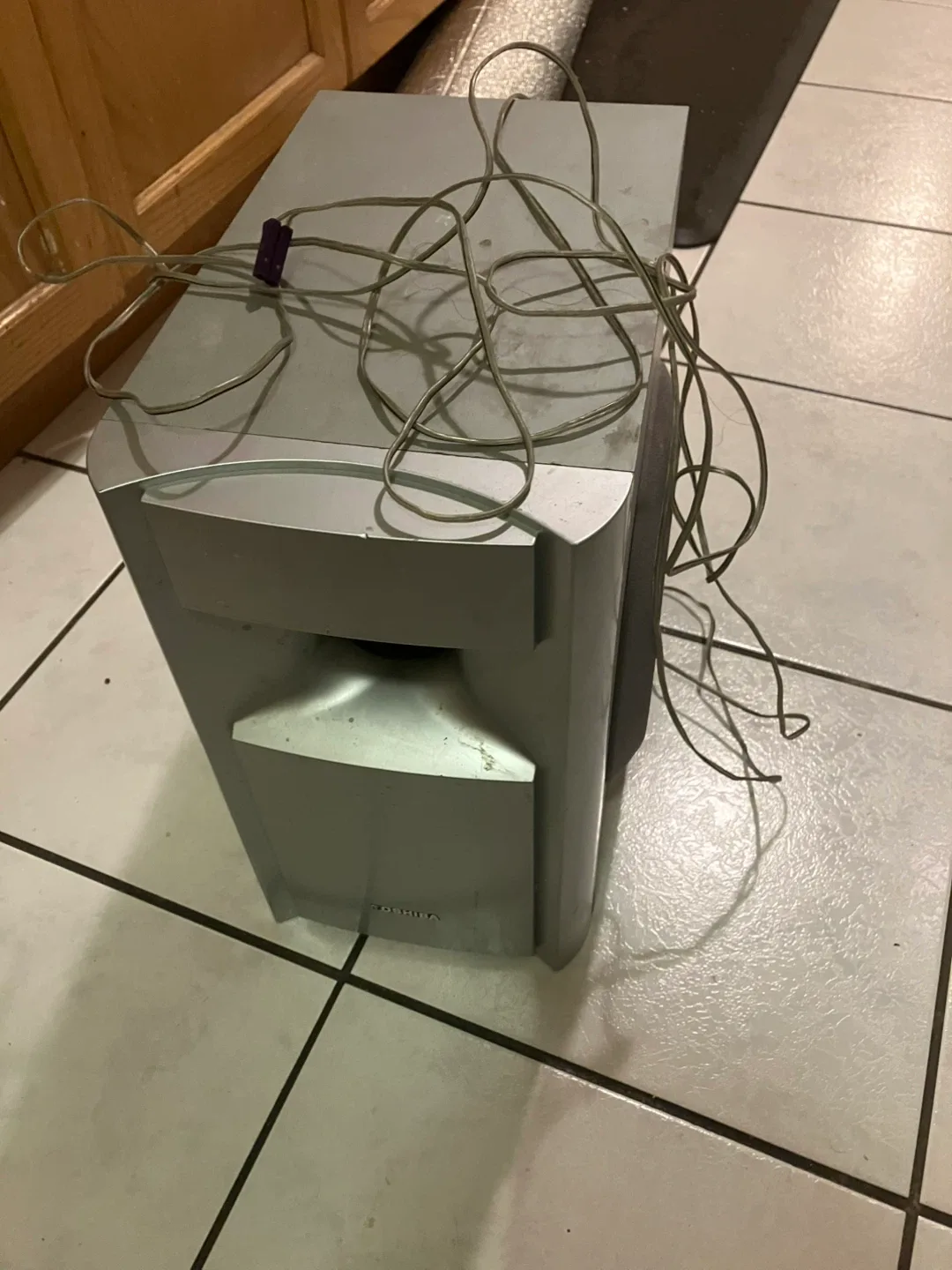 Toshiba DVD Player & Speaker System image indicator(3)