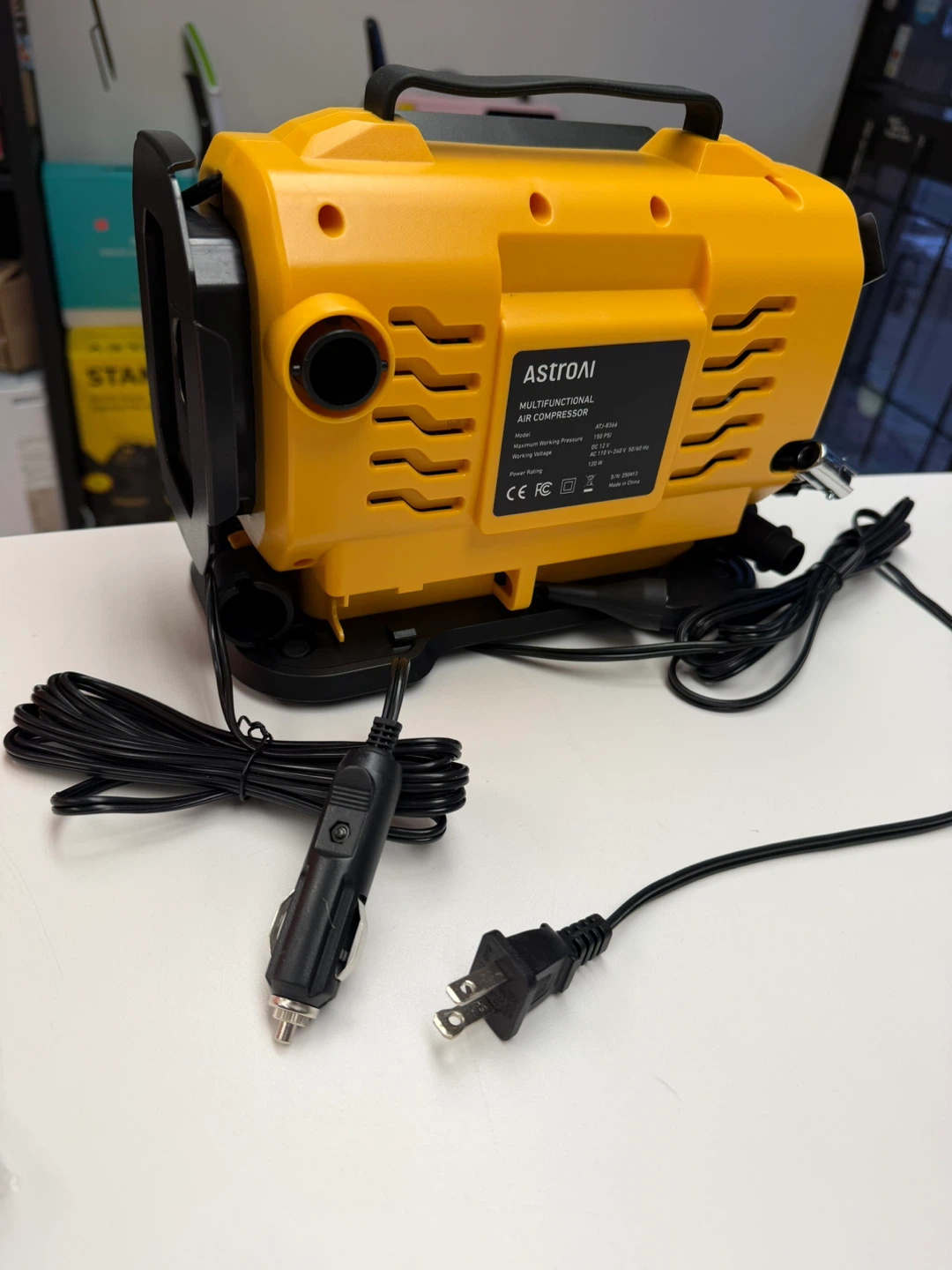AstronAI Multifunction Air Compressor - photo 2