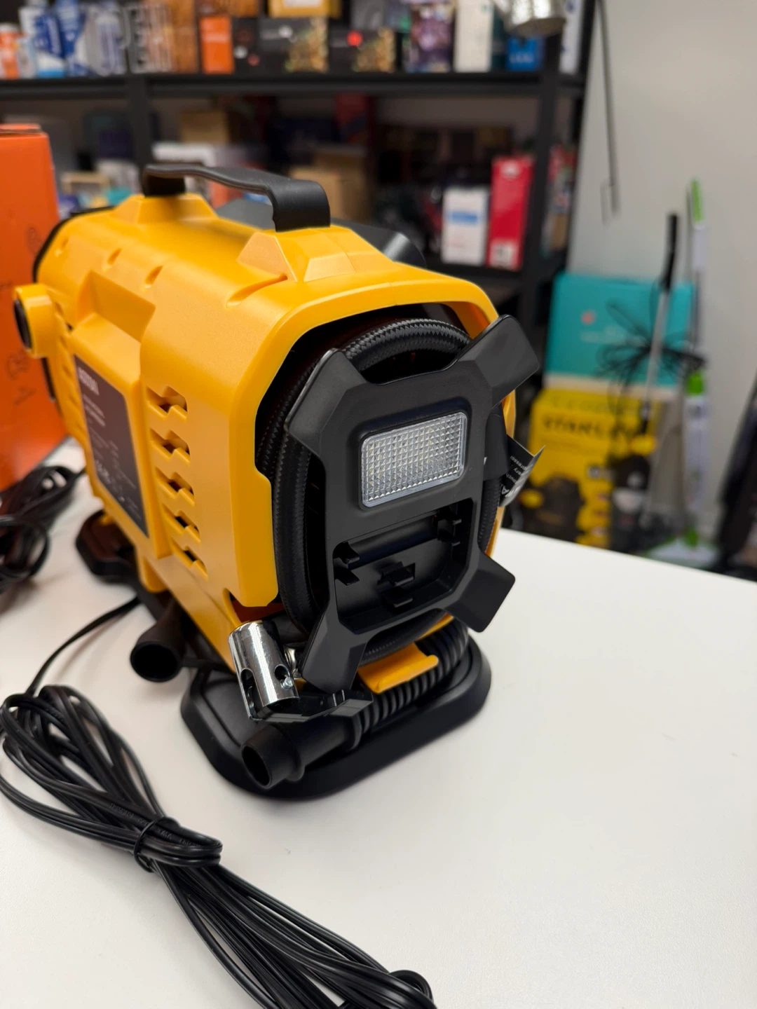 AstronAI Multifunction Air Compressor - photo 3
