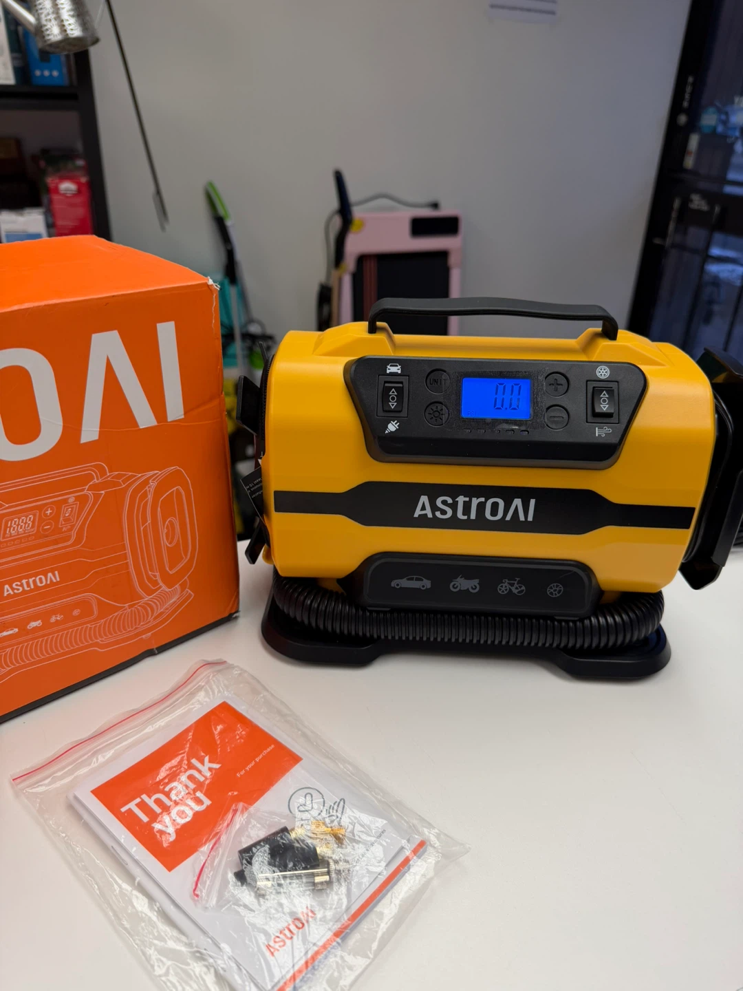 AstronAI Multifunction Air Compressor - photo 4