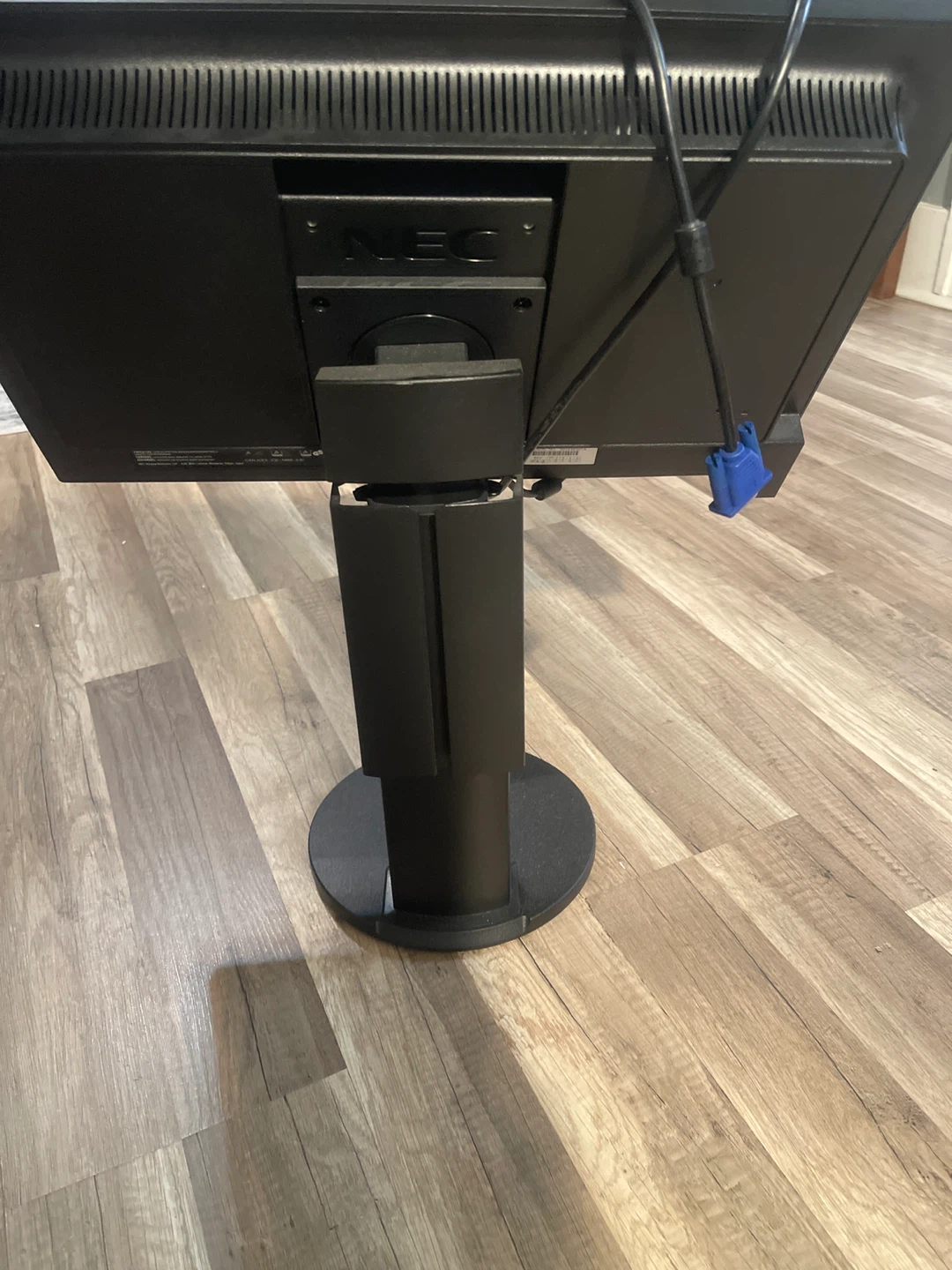 NEC MultiSync EA221WM Monitor - photo 3