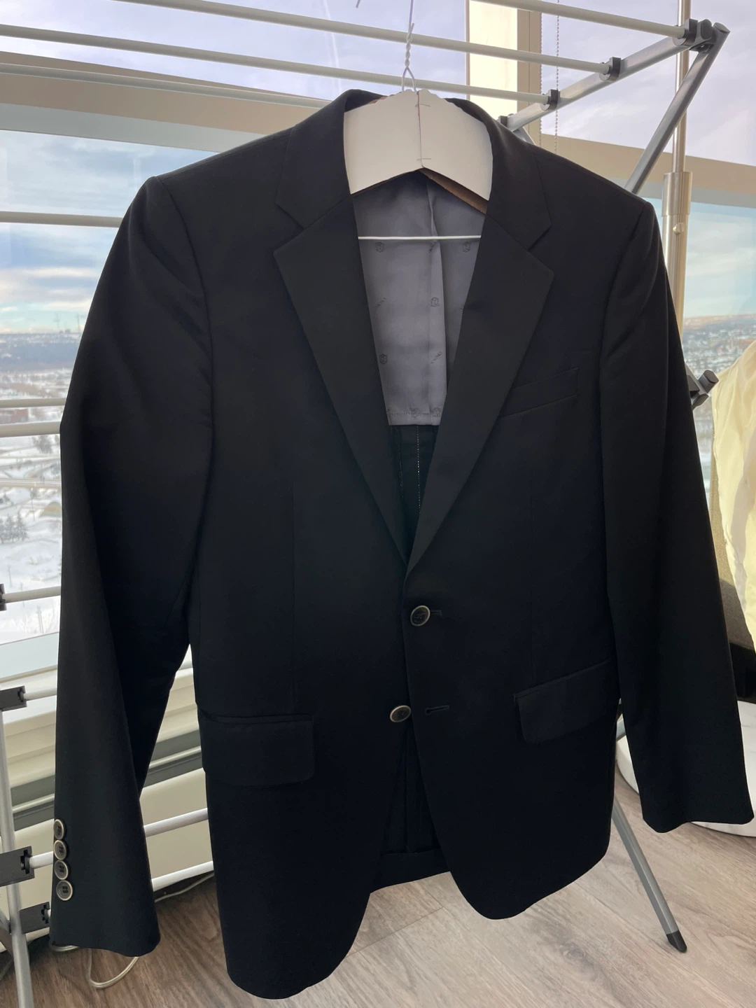 L'UOMO Italy Black two-piece Suit