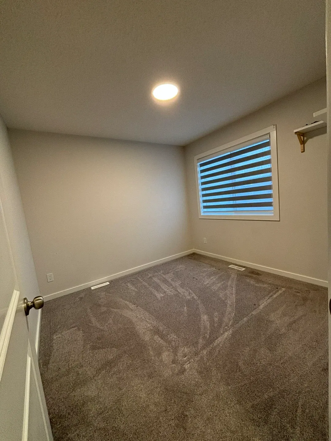 4 bed 3 bath for rental image indicator(8)