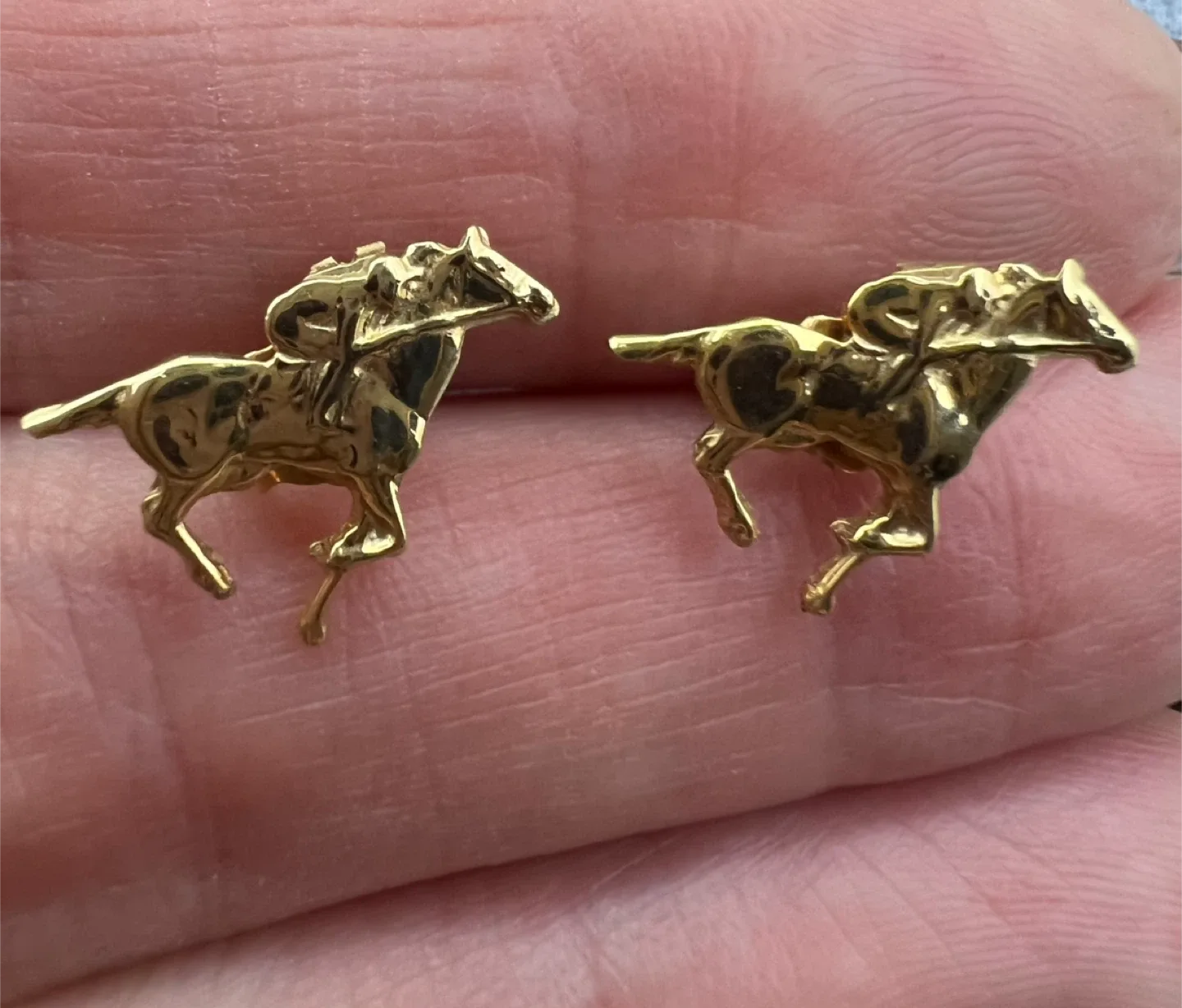 New Gold Plated Stud Earrings image indicator(2)