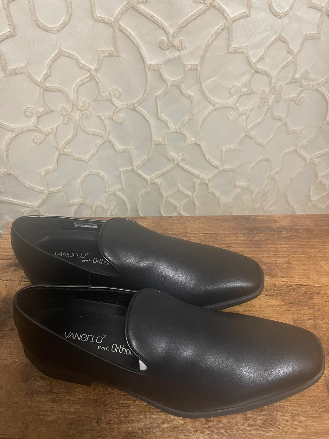 Vangelo Black Leather Loafers