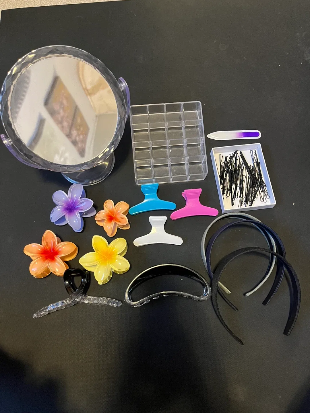 Miscellaneous beauty supplies