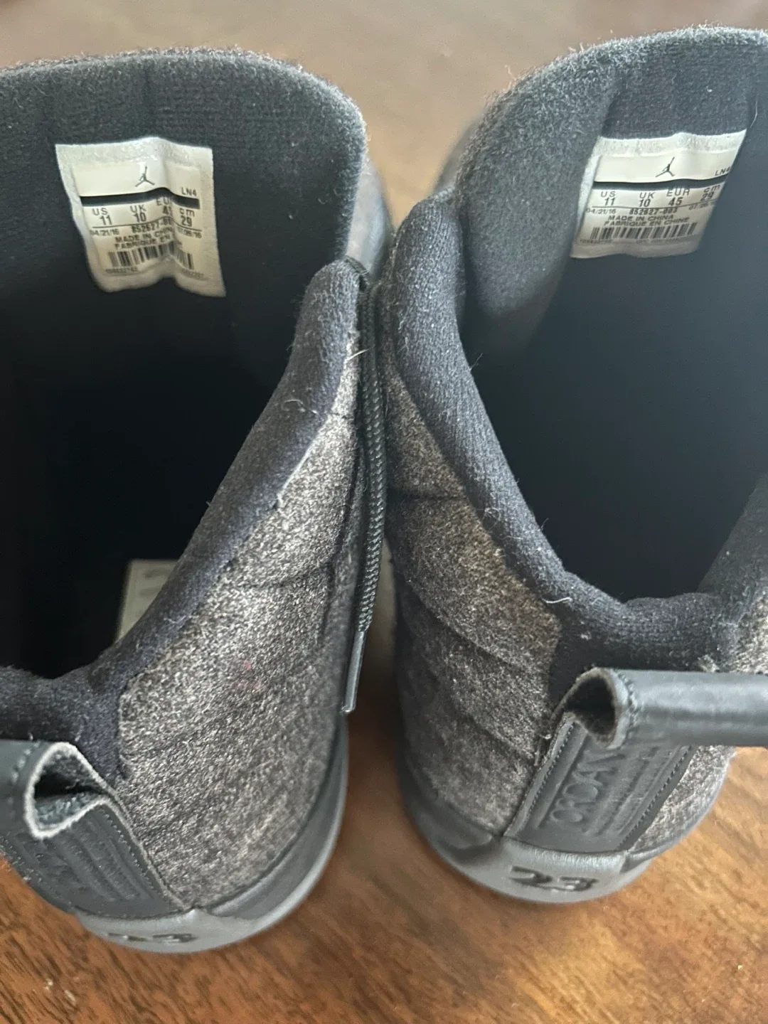 Air Jordan 12 Retro Wool Dark Grey, Size 11 image indicator(4)