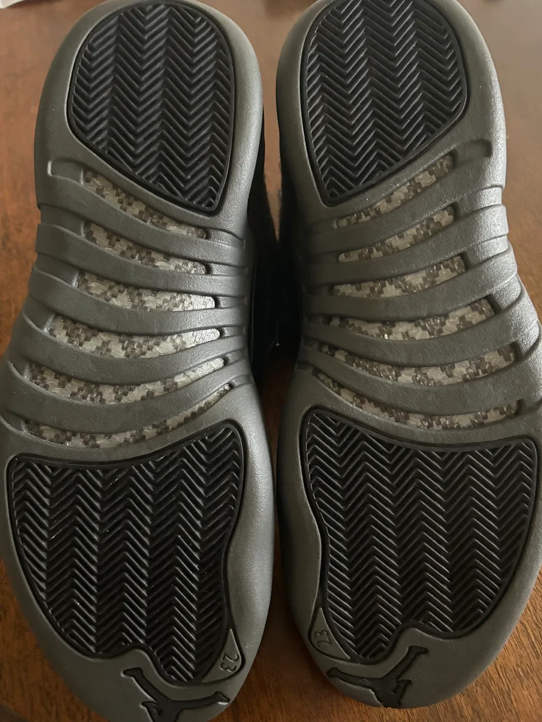 Air Jordan 12 Retro Wool Dark Grey, Size 11 image indicator(3)