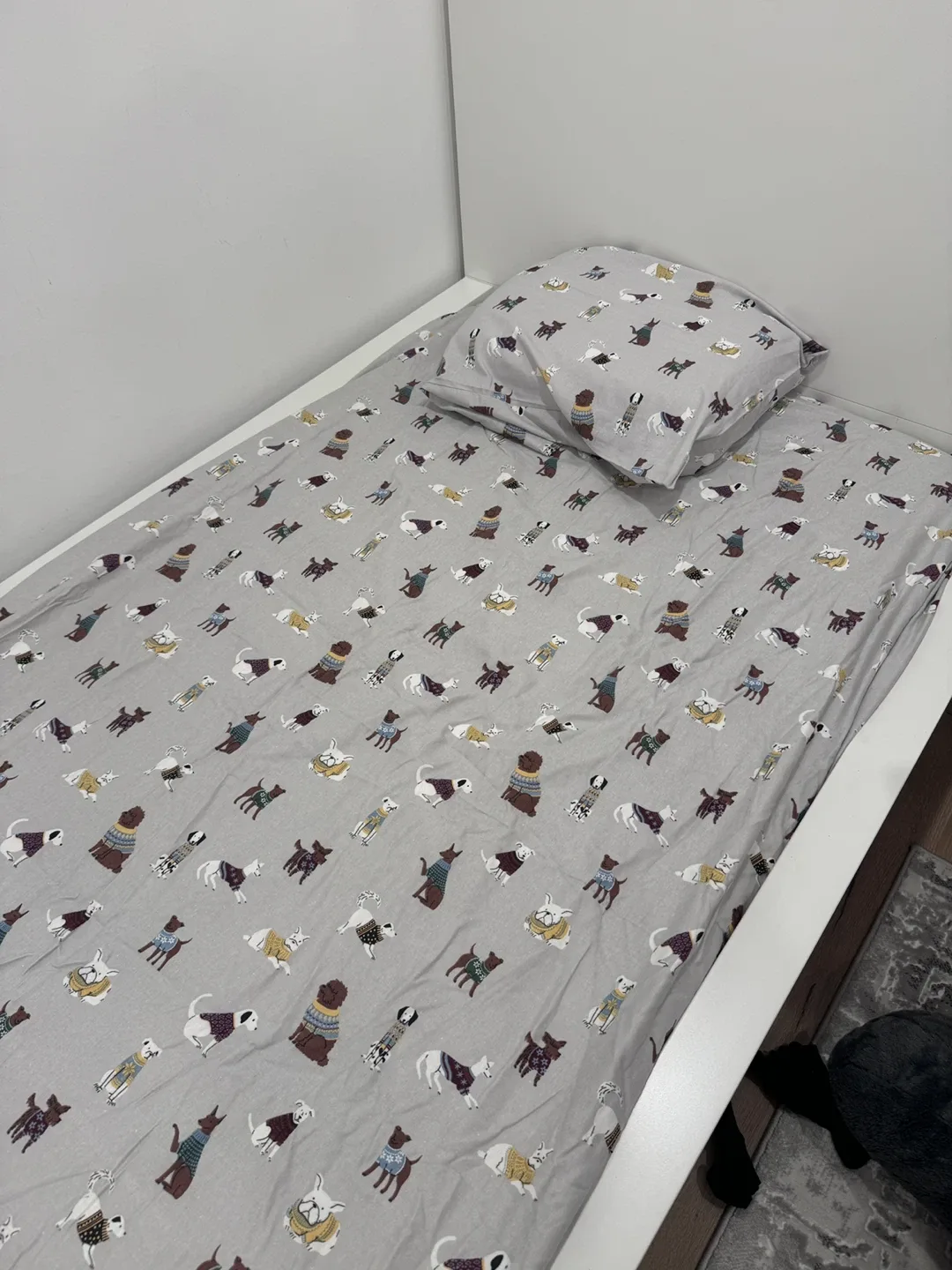 4 Twin Bedding Sets image indicator(2)