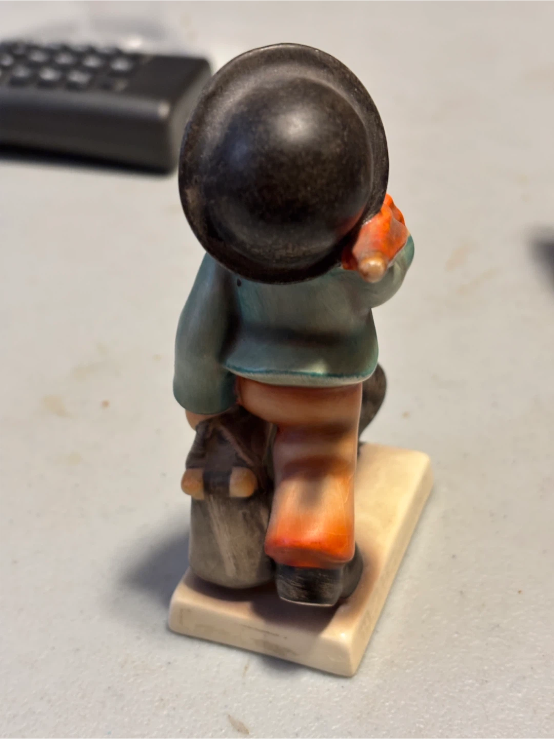 Vintage M.I. Hummel “Merry Wanderer” Figurine - photo 3