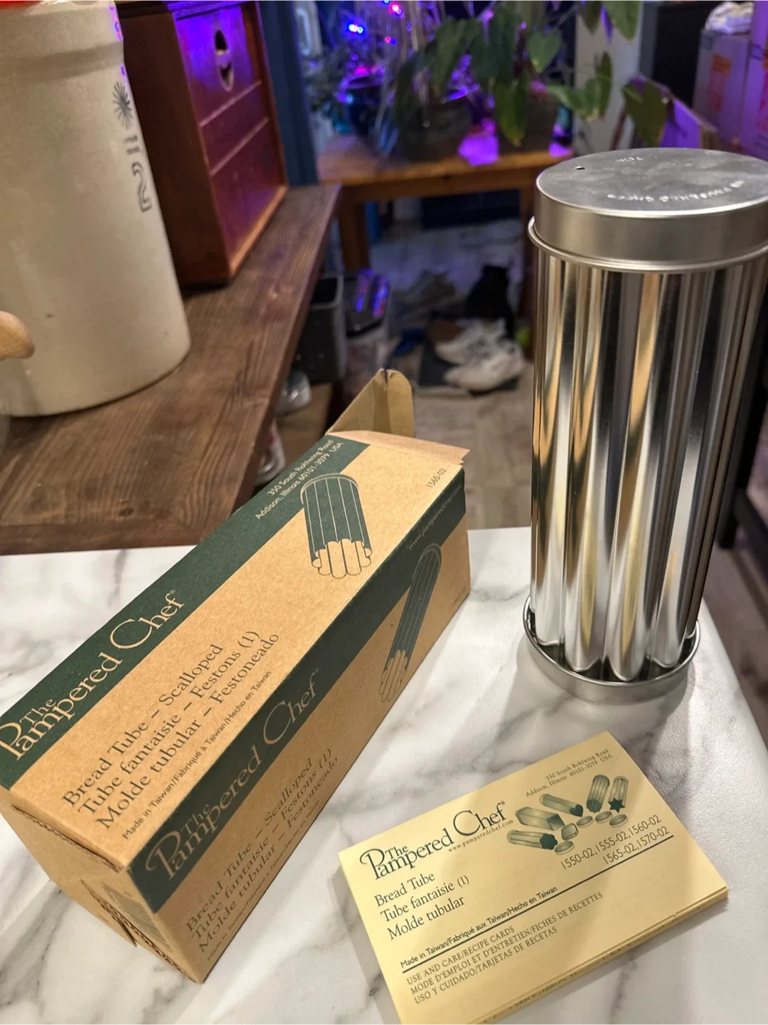 Pampered Chef Bread Tube - Scalloped image indicator(2)