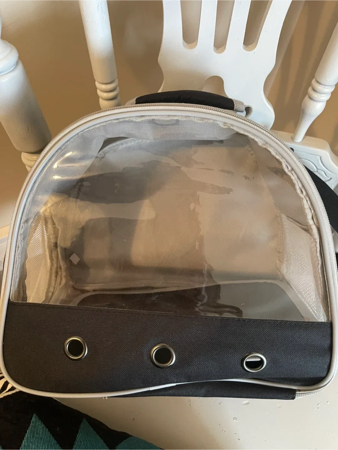 #Cleanout Brand new Pet Carrier - Black & Grey image indicator(4)