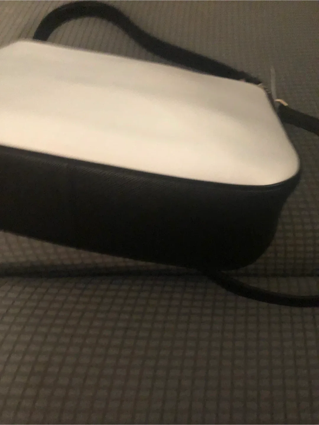 Kate spade  new bag image indicator(4)