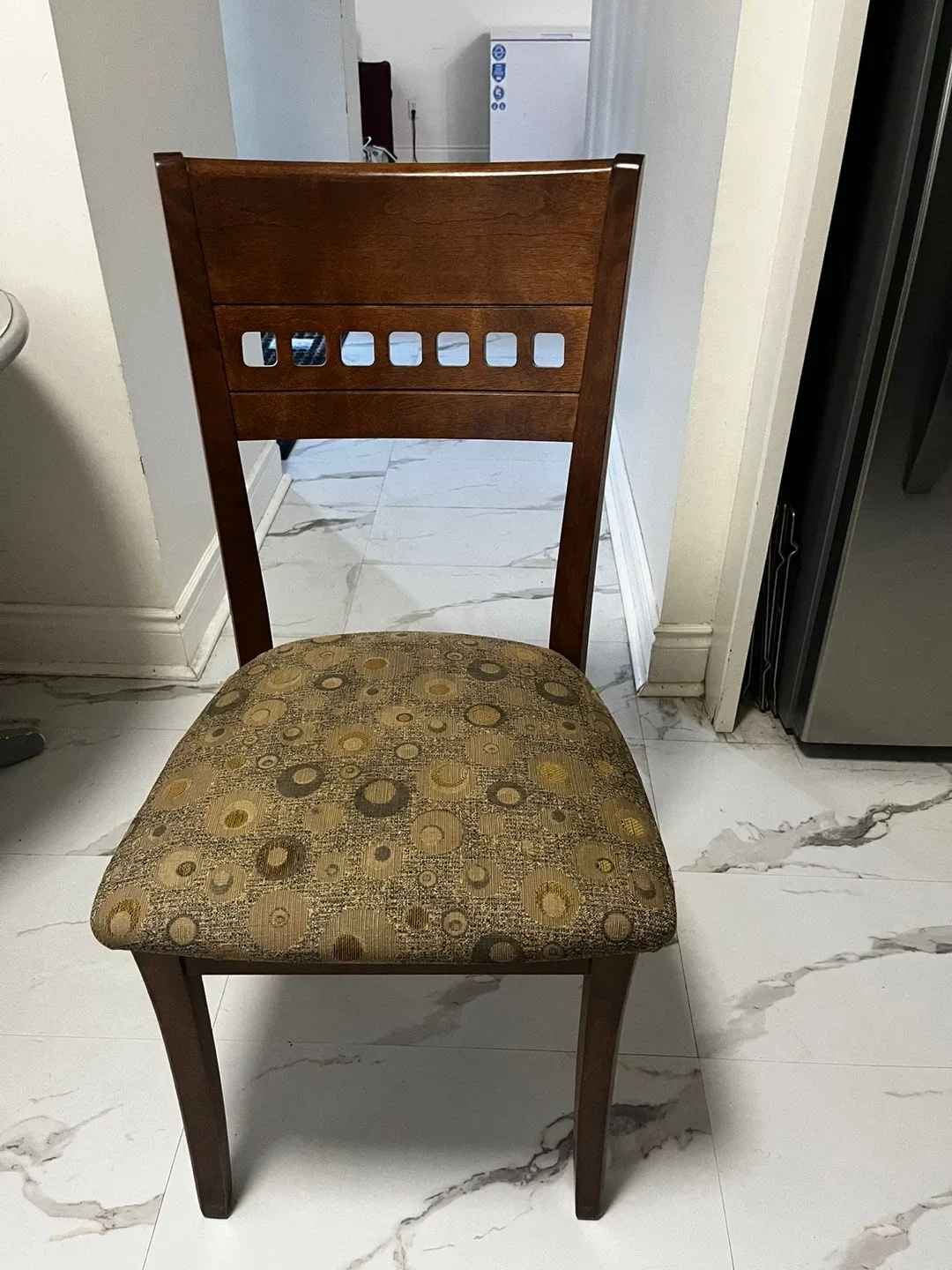 Dining Table with 4 Chairs