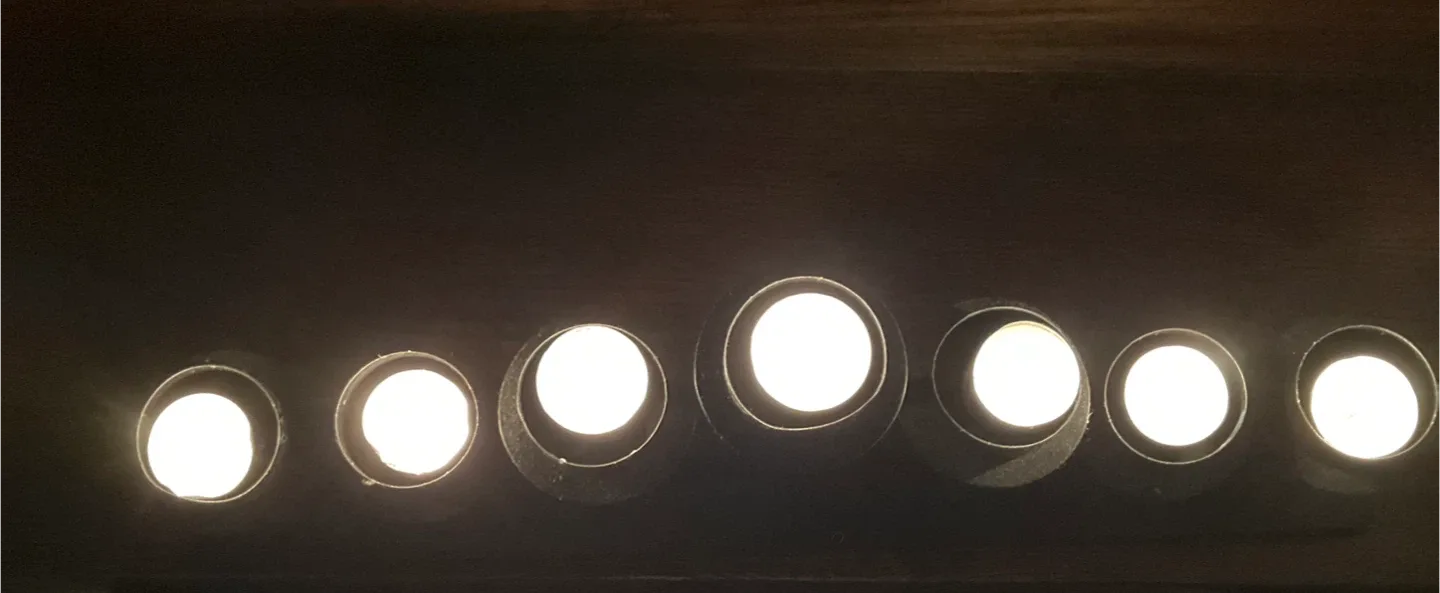 Tea Light Candle Holder - Black Metal image indicator(2)