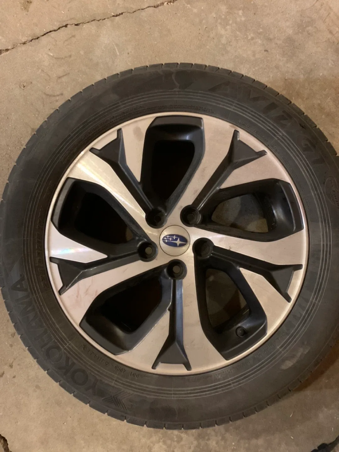 Subaru rims Yokohama 225/60R18 Tires - Set of 4 image indicator(4)