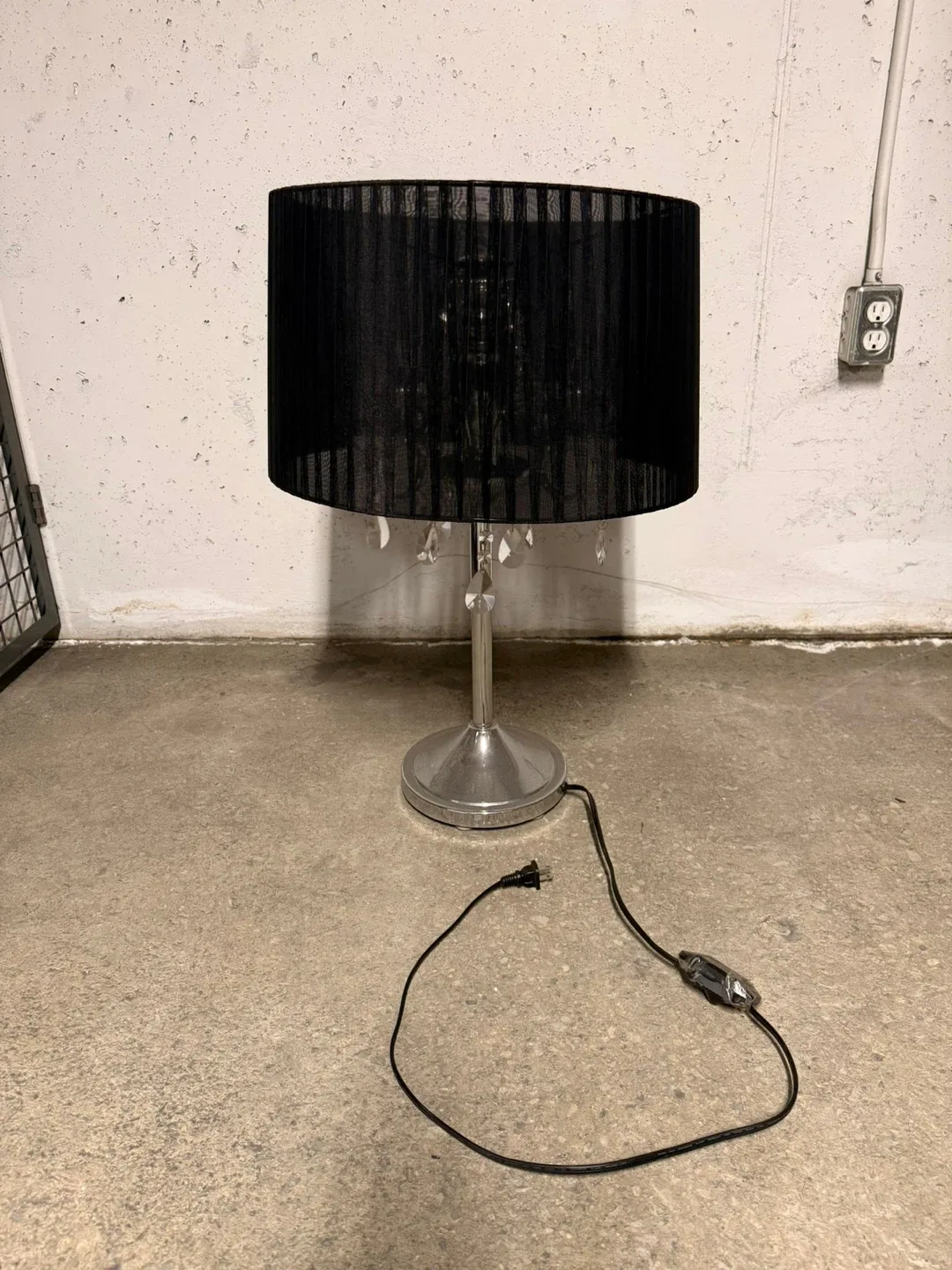 Chandelier Table Lamp with Black Shade