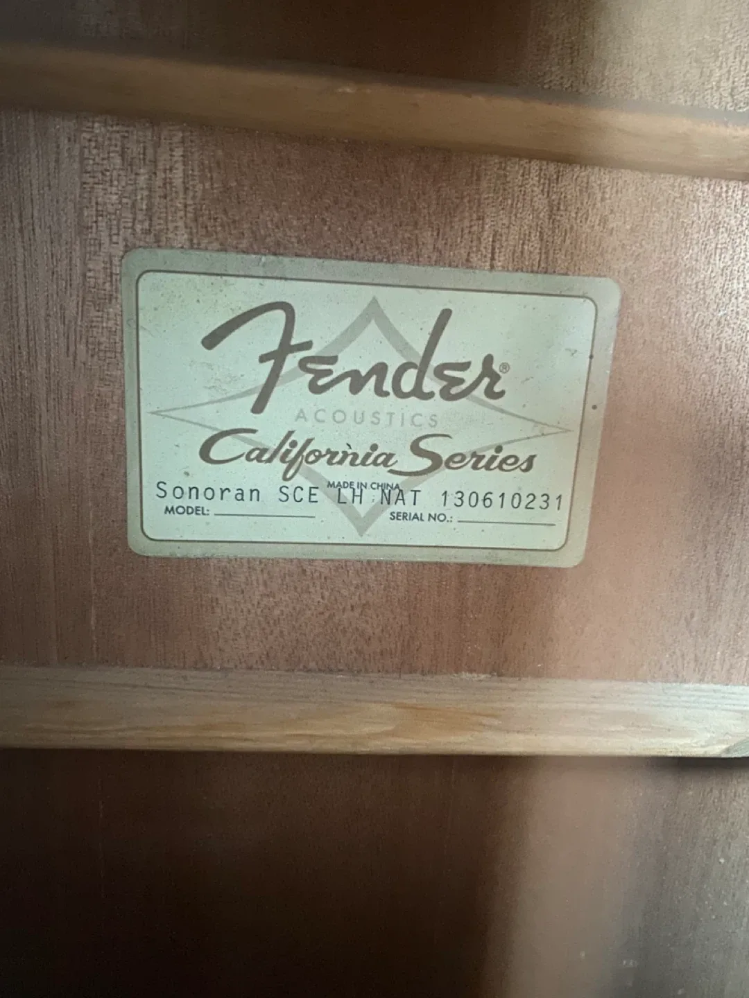 Fender Sonoran SCE LH NAT Acoustic Guitar image indicator(4)