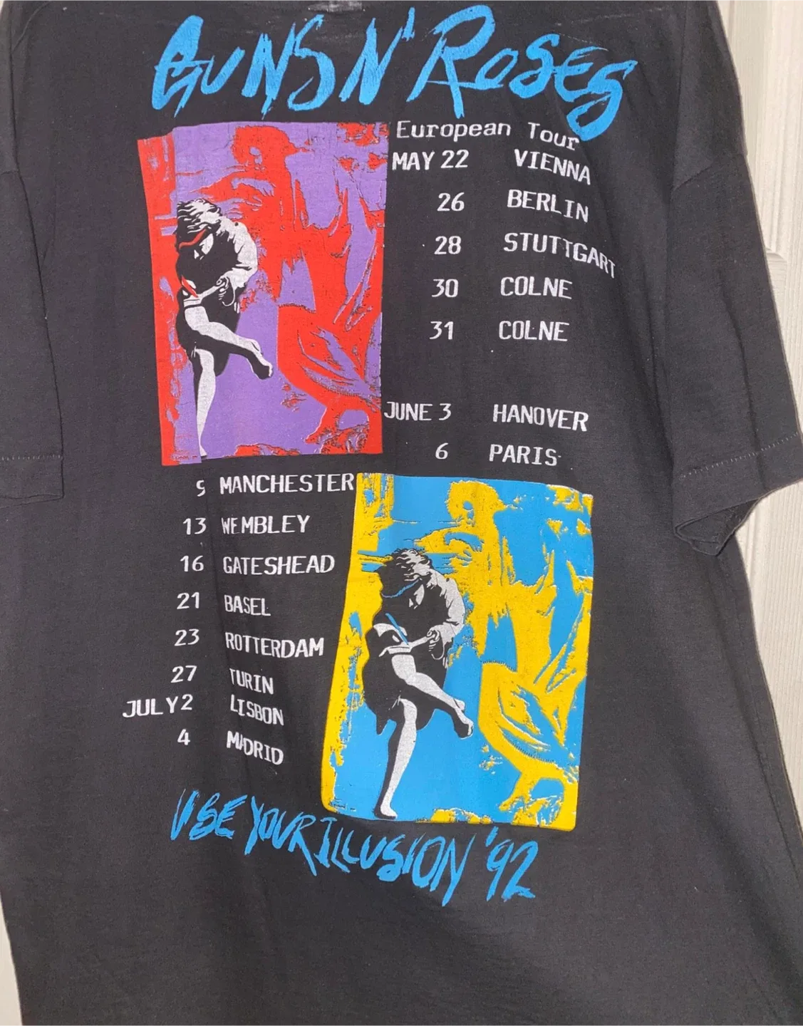 Vintage Guns N' Roses Use Your Illusion Tour 92 T-Shirt - Size L image indicator(4)