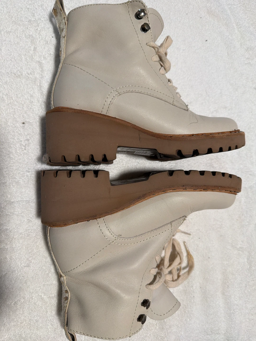 Dolce Vita Cream Leather Boots Size 6.5 - photo 4