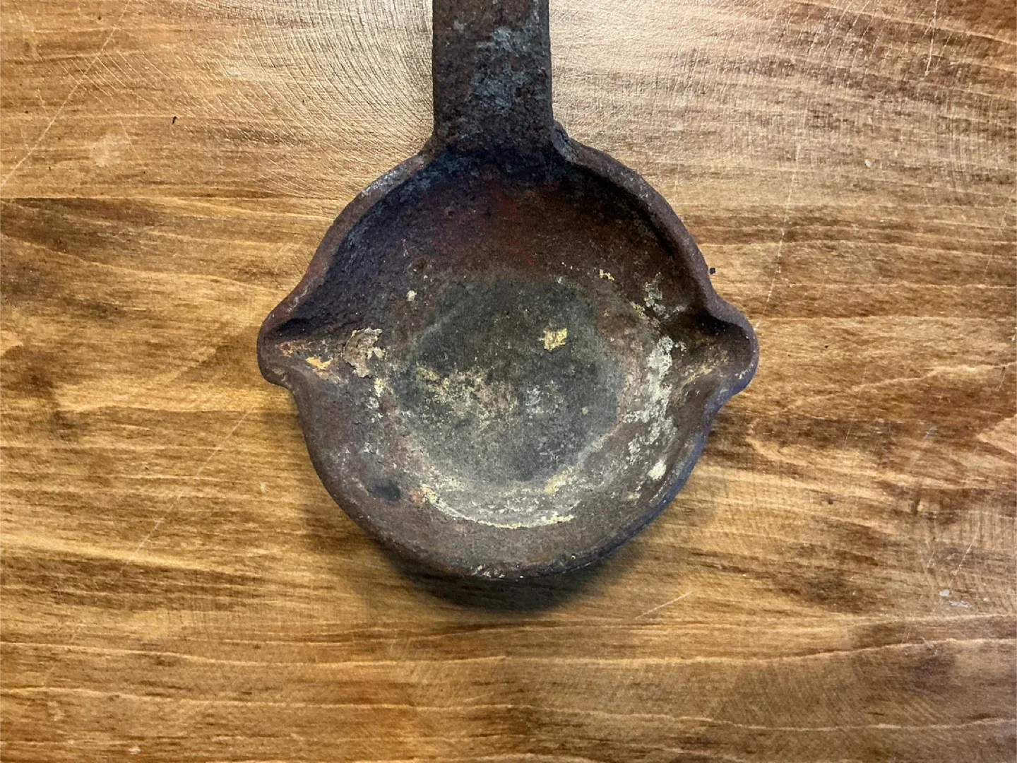 Antique Cast Iron Blacksmith Ladle ! image indicator(6)