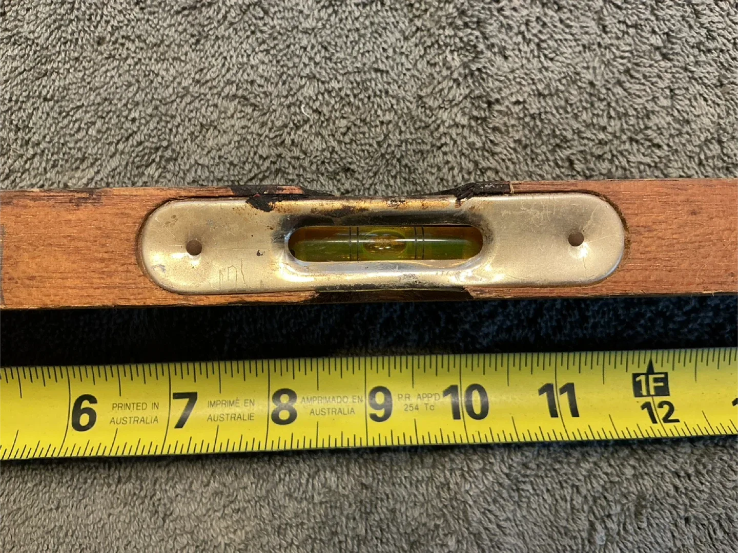 Antique Lufkin Wooden Level Measuring Tool !