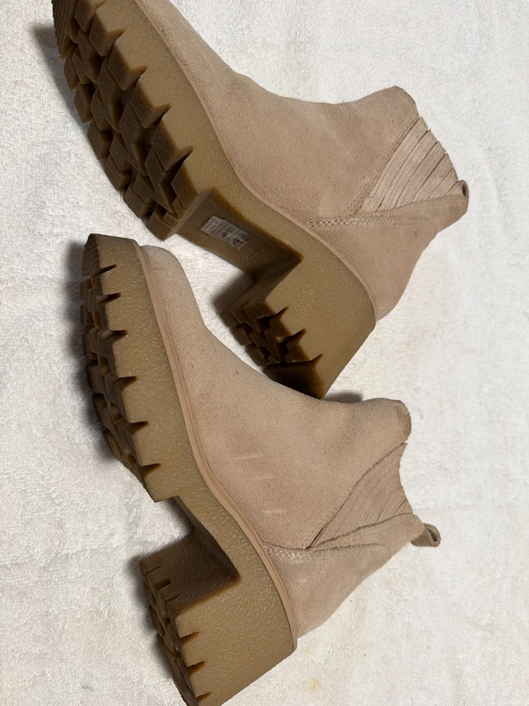 Beige Suede Ankle Boots 7 - photo 3