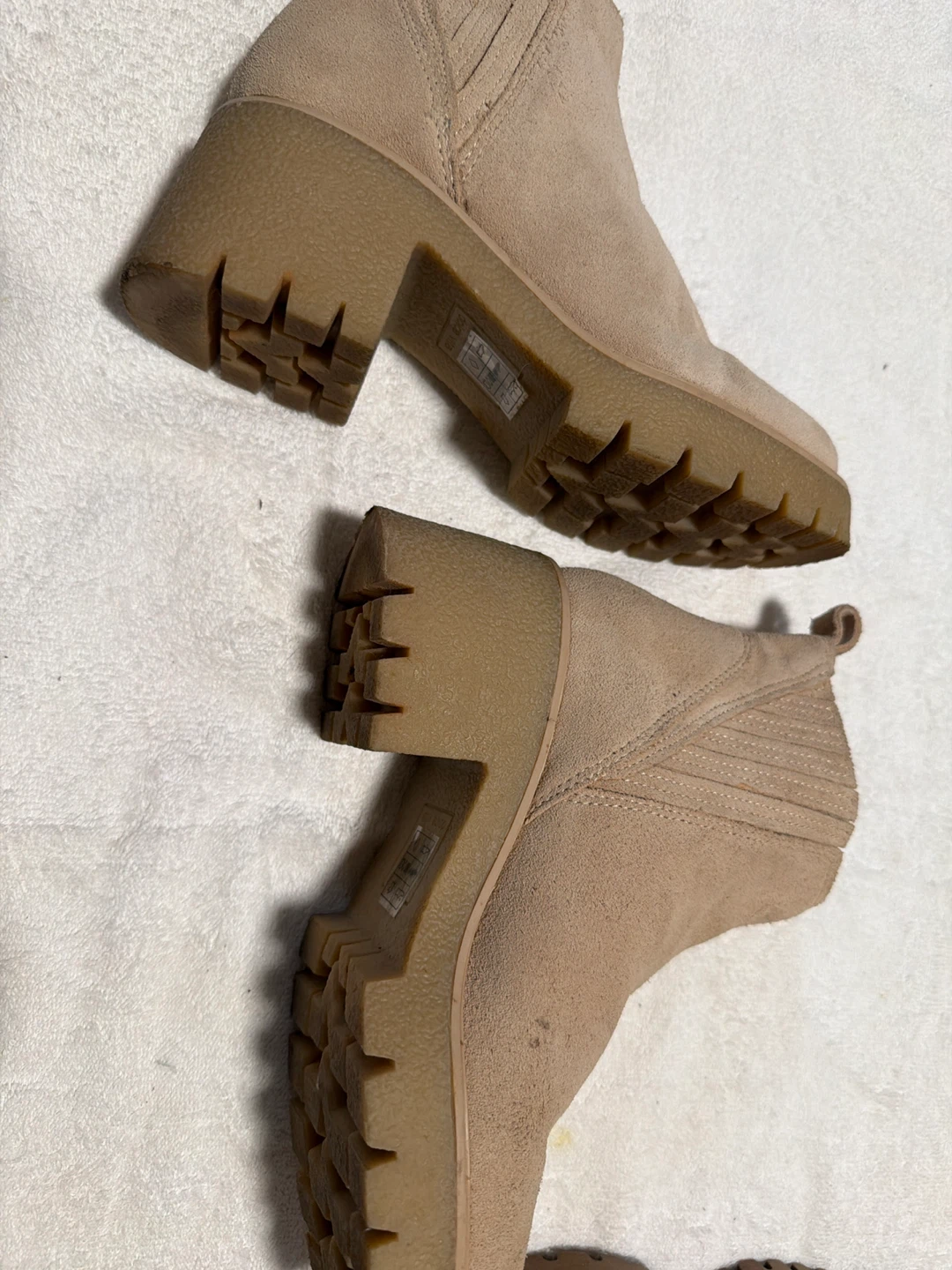 Beige Suede Ankle Boots 7 - photo 4