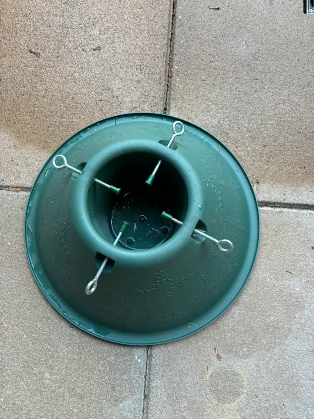 Christmas tree stand for live tree - free!