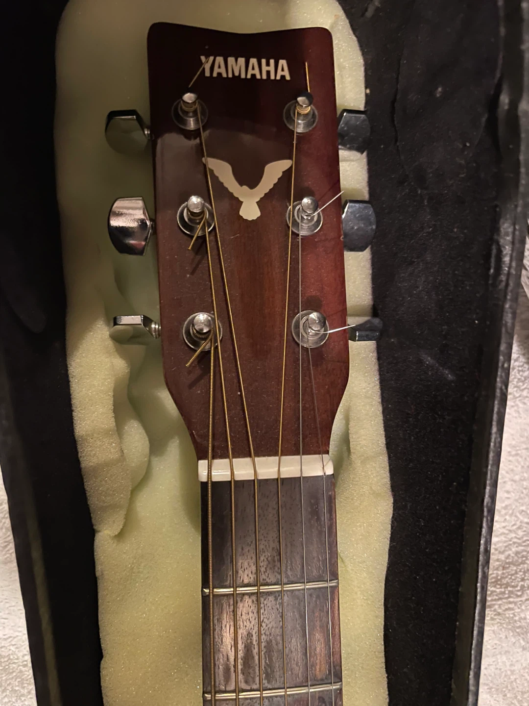 Yamaha FS81 Acoustic Guitar with Case - photo 3
