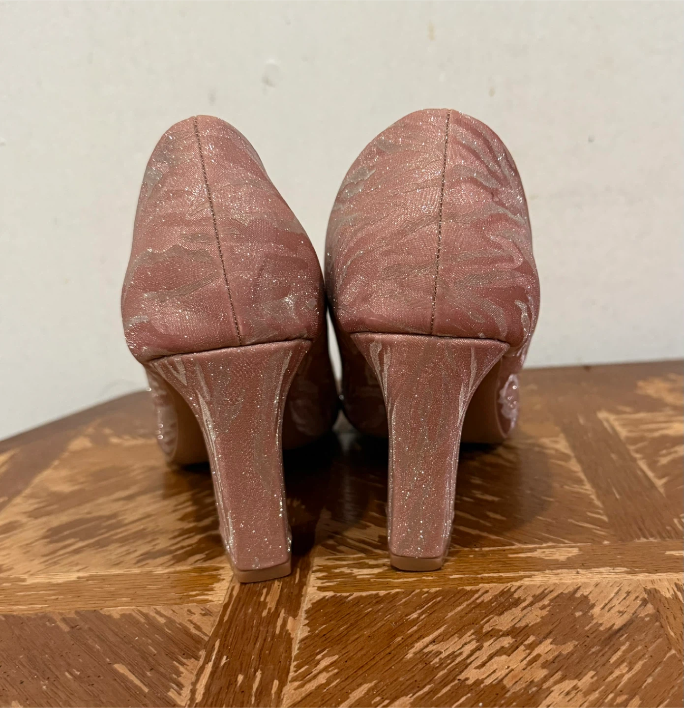 Carlo Rino Pink Heels - Size 8 - photo 4