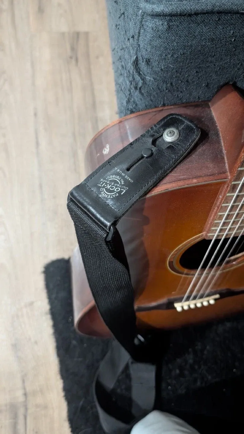 Fender Acoustic-Electric Guitar