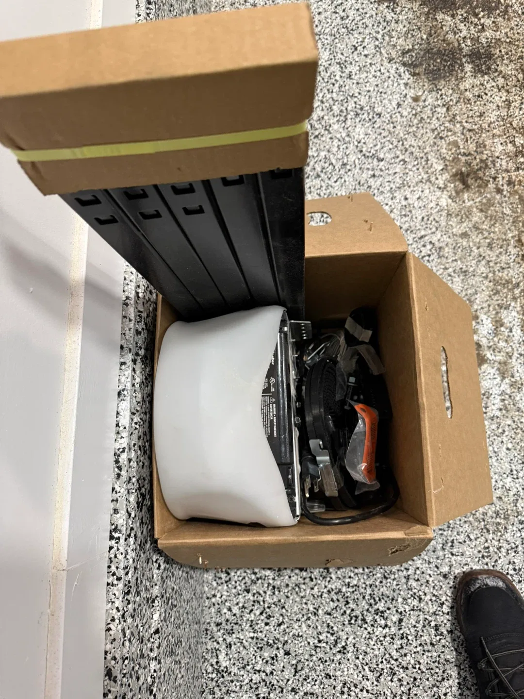 LiftMaster myQ Garage Door Motors- 2 image indicator(3)