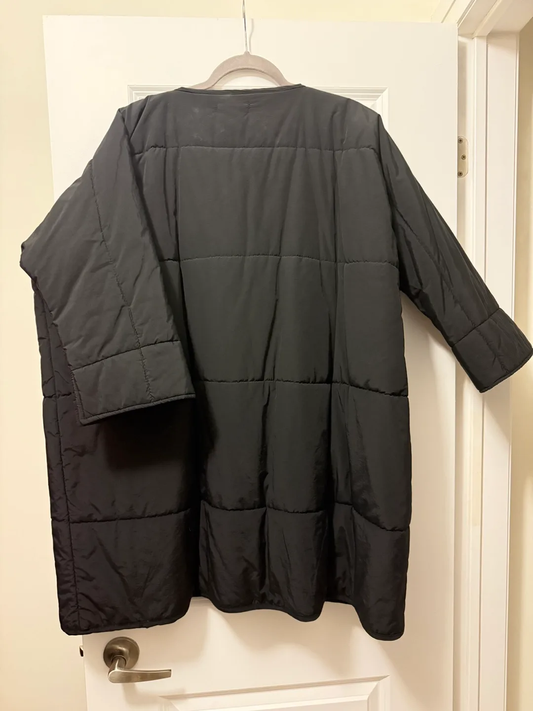 STOOL Black Quilted Coat image indicator(2)