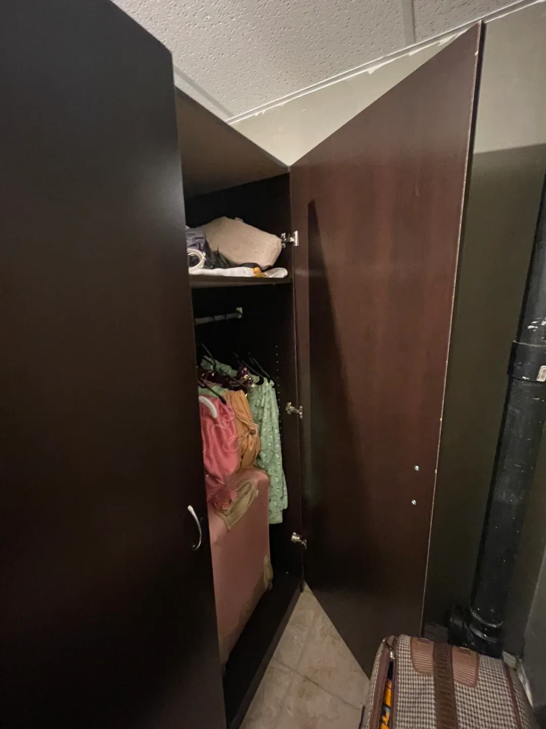 Wardrobe Cabinet image indicator(2)