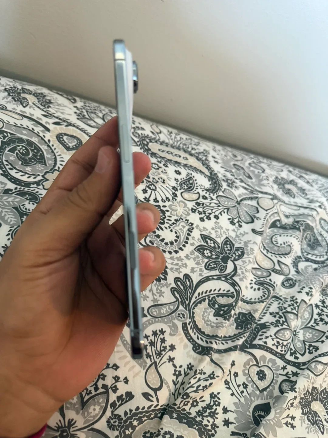 iPhone Air 256GB - Warranty until 2026! image indicator(5)