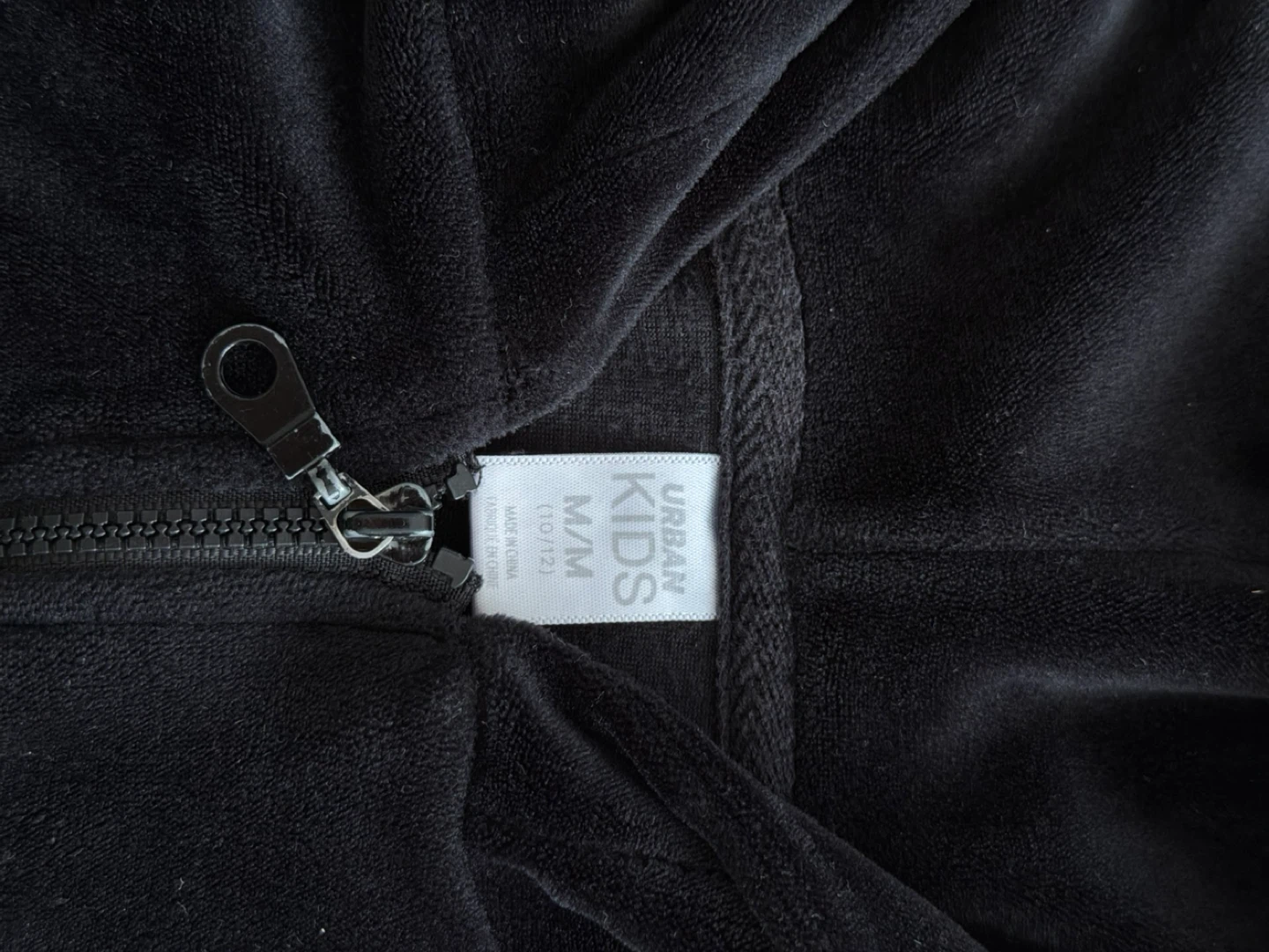 Urban Kids Black Velour Jacket Size M (10/12) - photo 3
