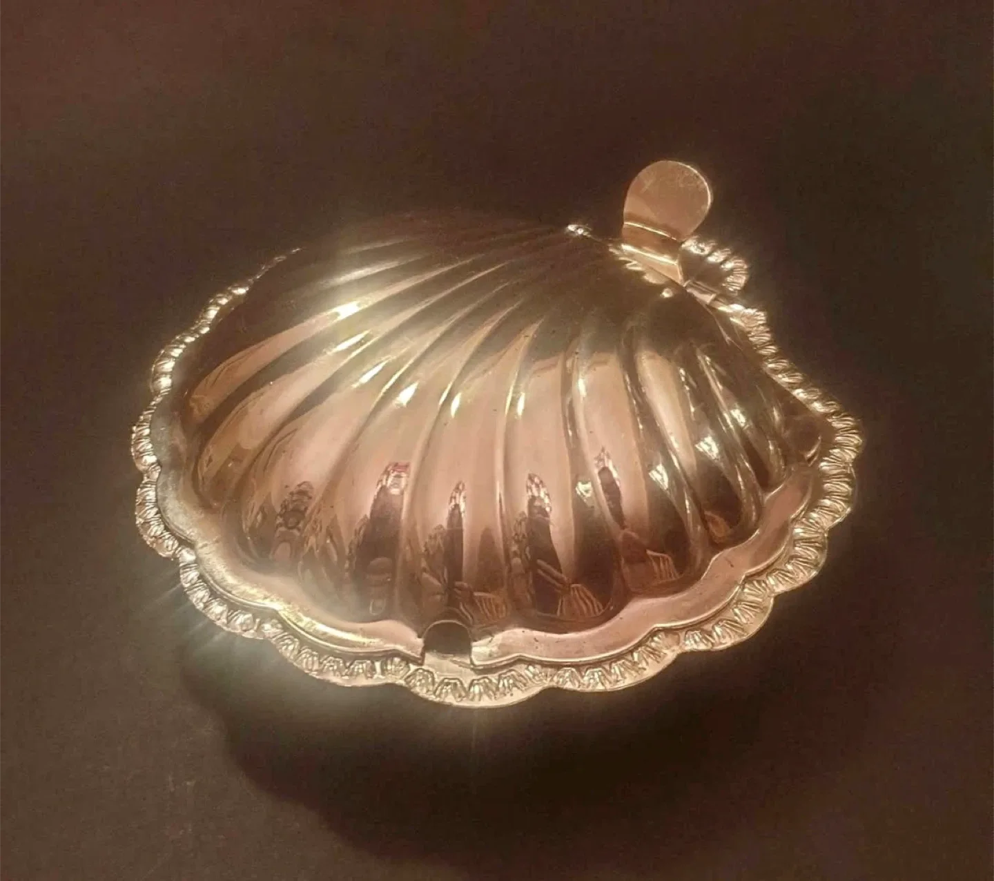 #Cleanout- Vintage Silver Clamshell Trinket Box image indicator(2)