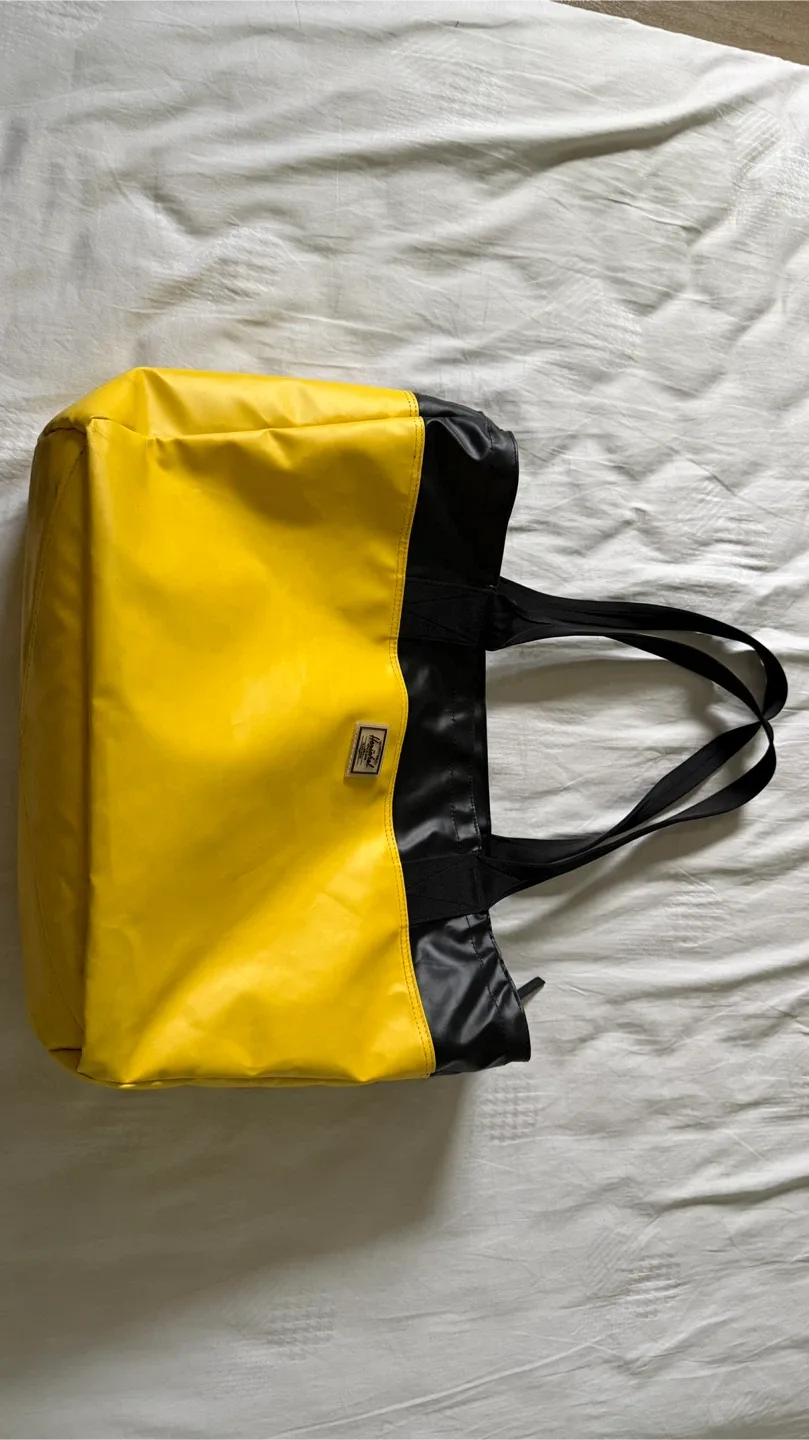 Herschel Yellow & Black Tote Bag #cleanout