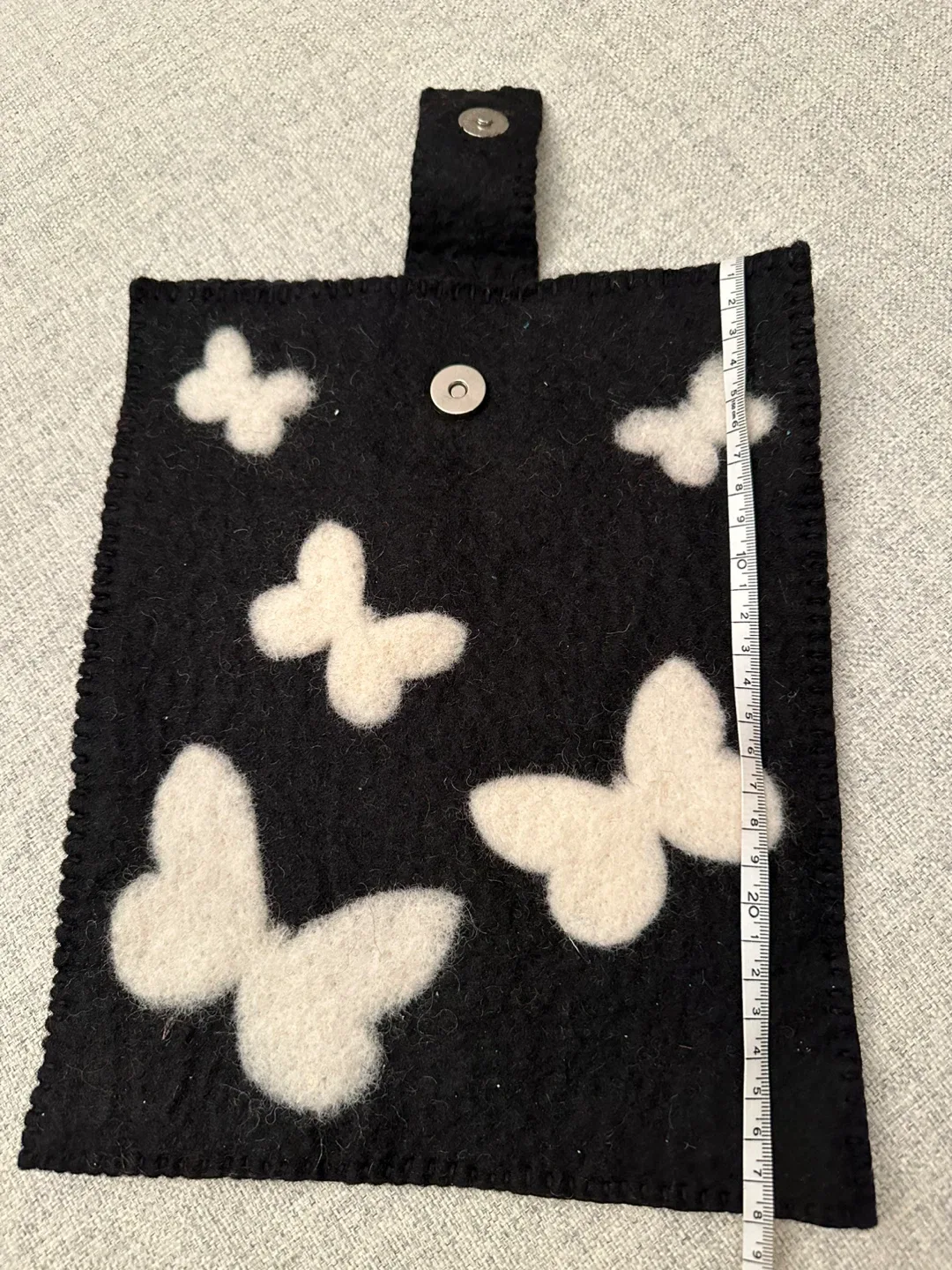Fair trade felt iPad cover image indicator(3)
