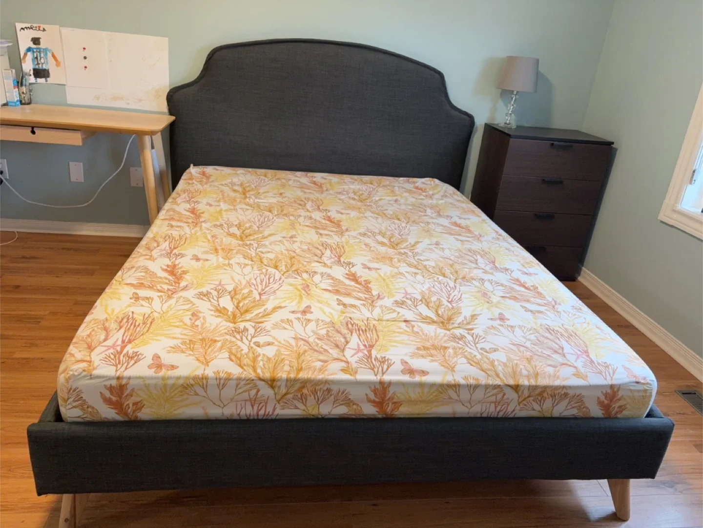 Queen size Bed with mattress
