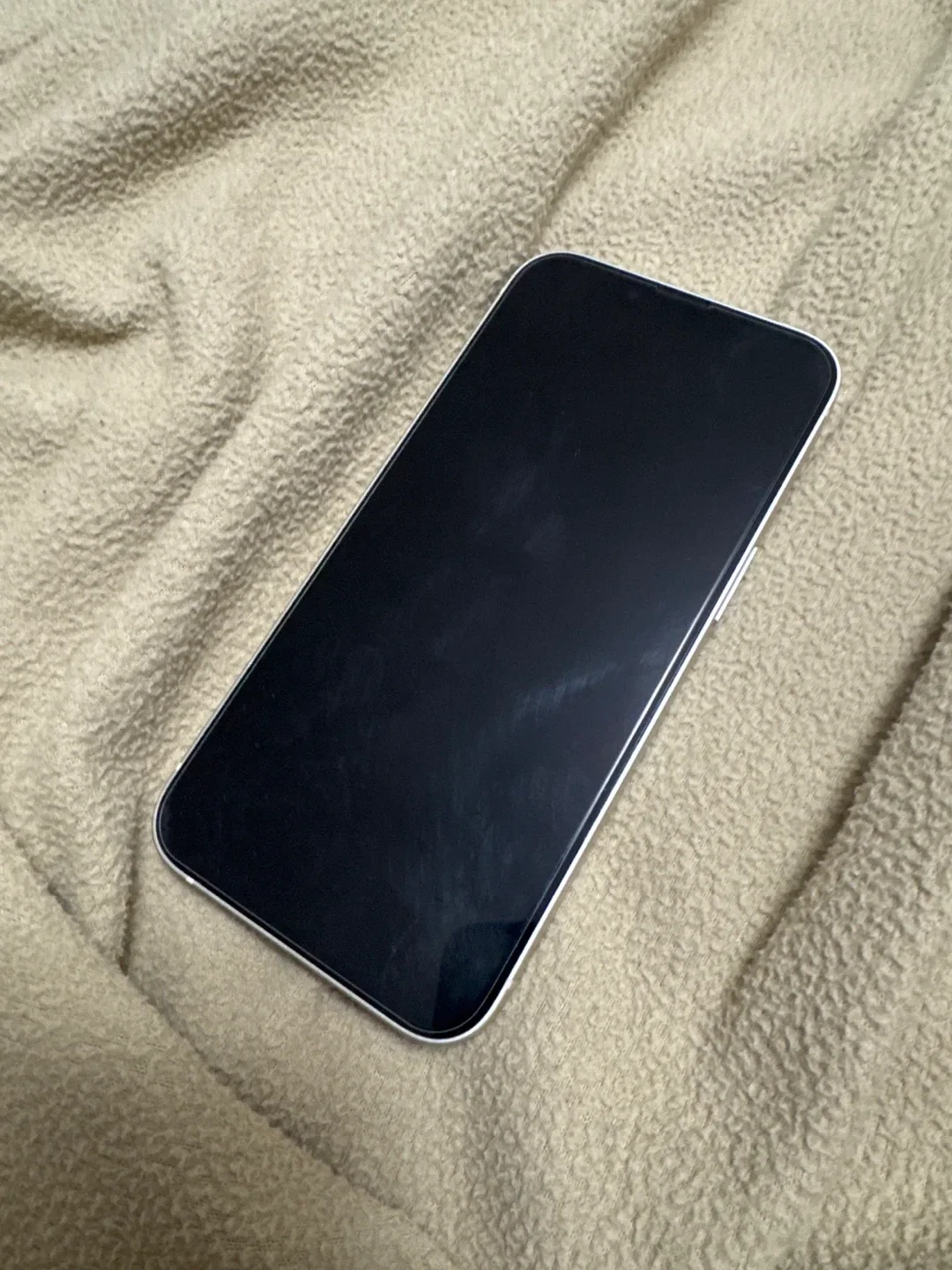 White Apple iPhone 13 - 128GB image indicator(2)