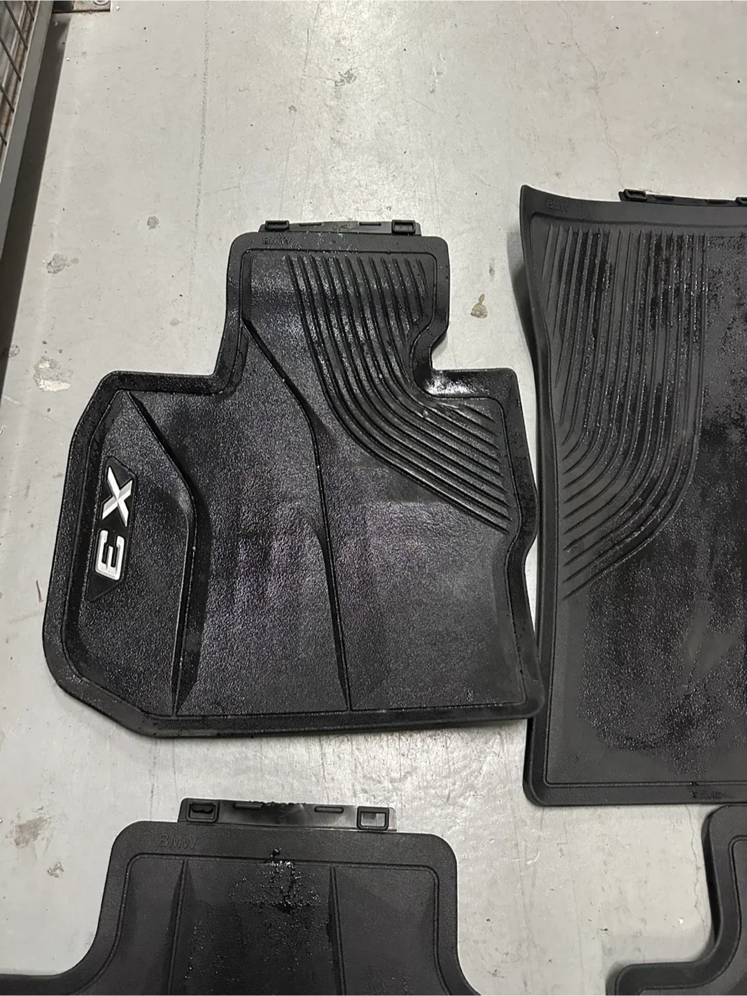 BMW X3 Floor Mats - Full Set image indicator(3)