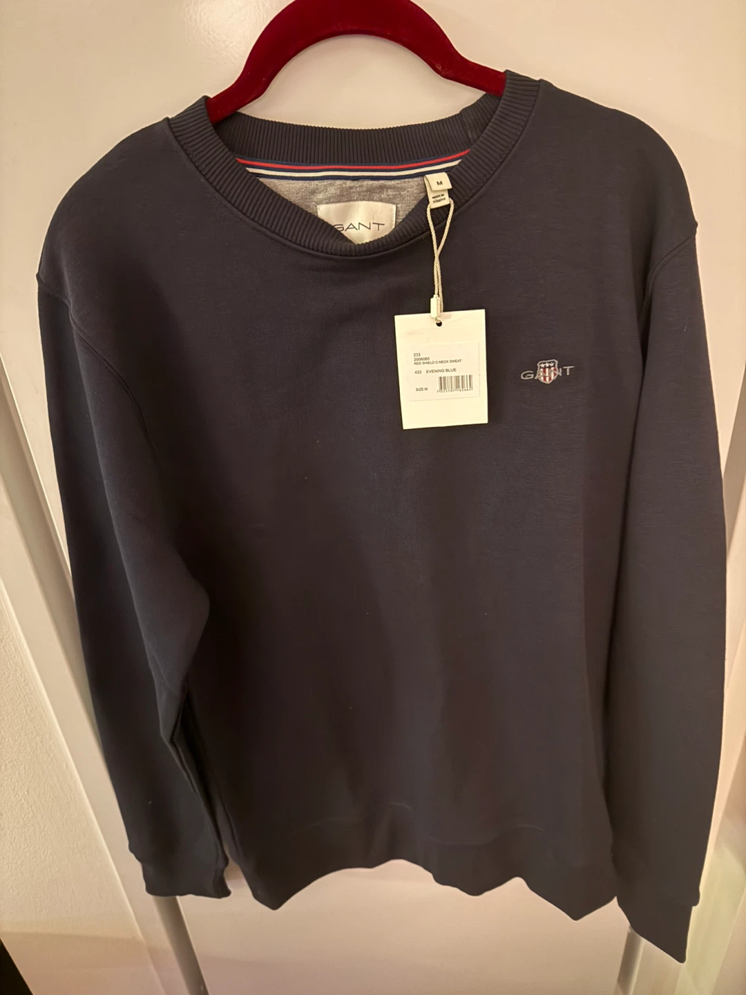New GANT Evening Blue Crew Neck Sweatshirt - Size M