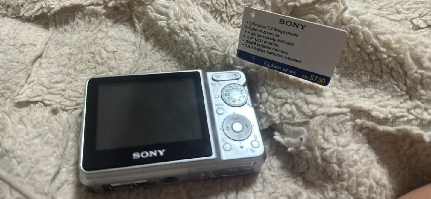Sony Cyber-shot DSC-S730 Digital Camera image indicator(2)